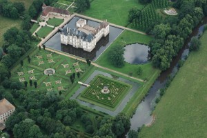 Château de Cormatin vu du ciel