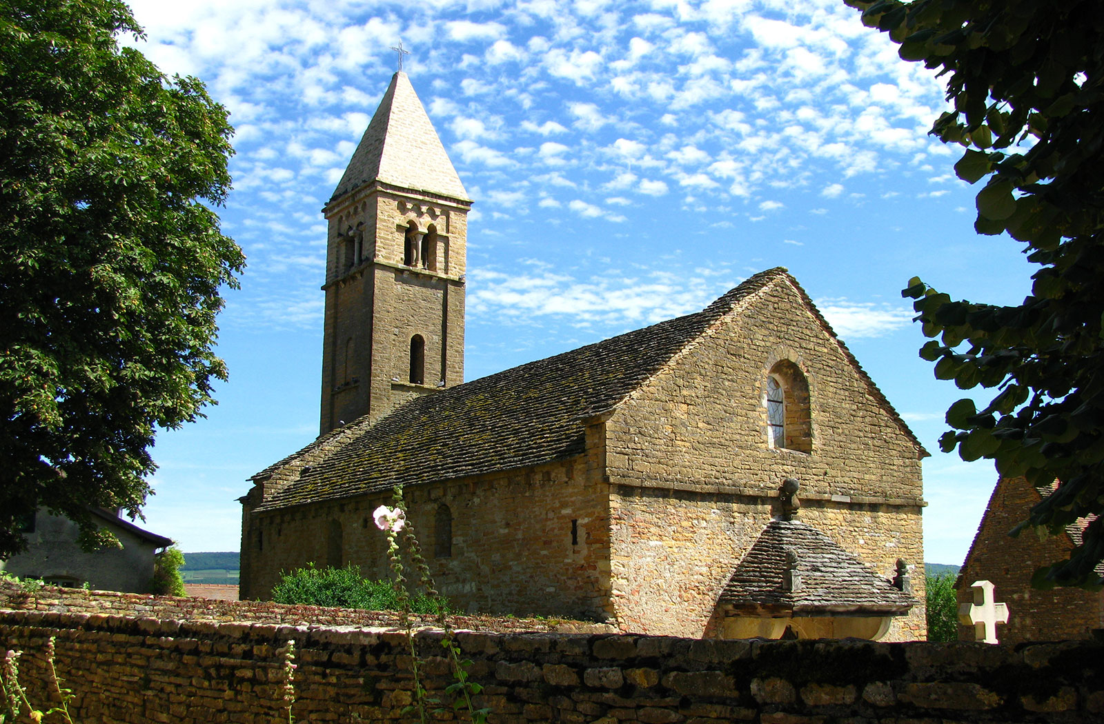 la montagne de brancion randonnée églises romanes